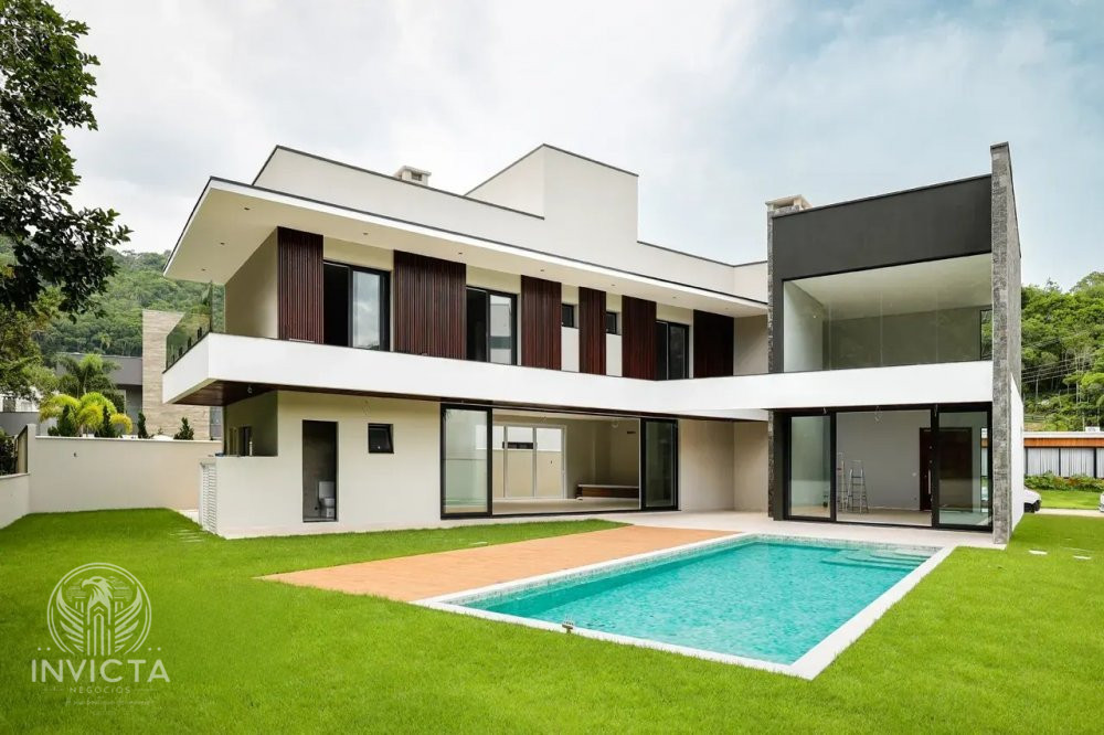 Casa à venda  no Ariribá - Balneário Camboriú, SC. Imóveis