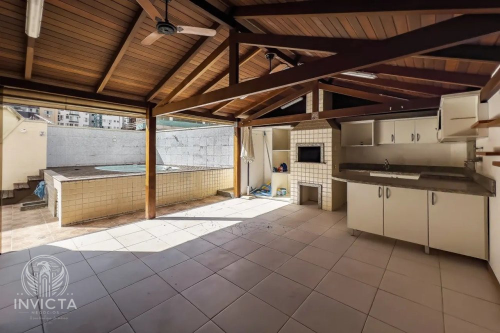 Apartamento à venda  no Centro - Balneário Camboriú, SC. Imóveis