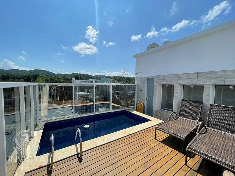 Cobertura à venda  no Pioneiros - Balneário Camboriú, SC. Imóveis