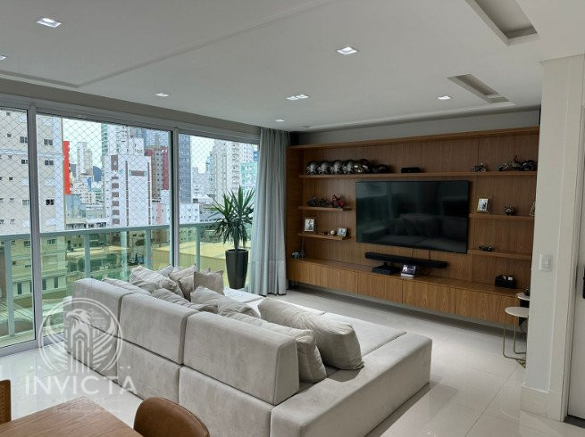 Apartamento à venda  no Centro - Balneário Camboriú, SC. Imóveis