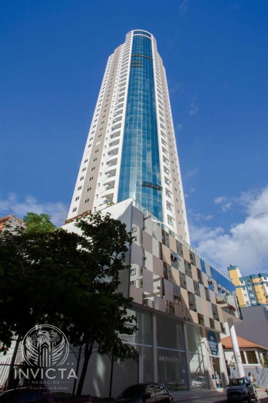 Apartamento à venda  no Centro - Balneário Camboriú, SC. Imóveis