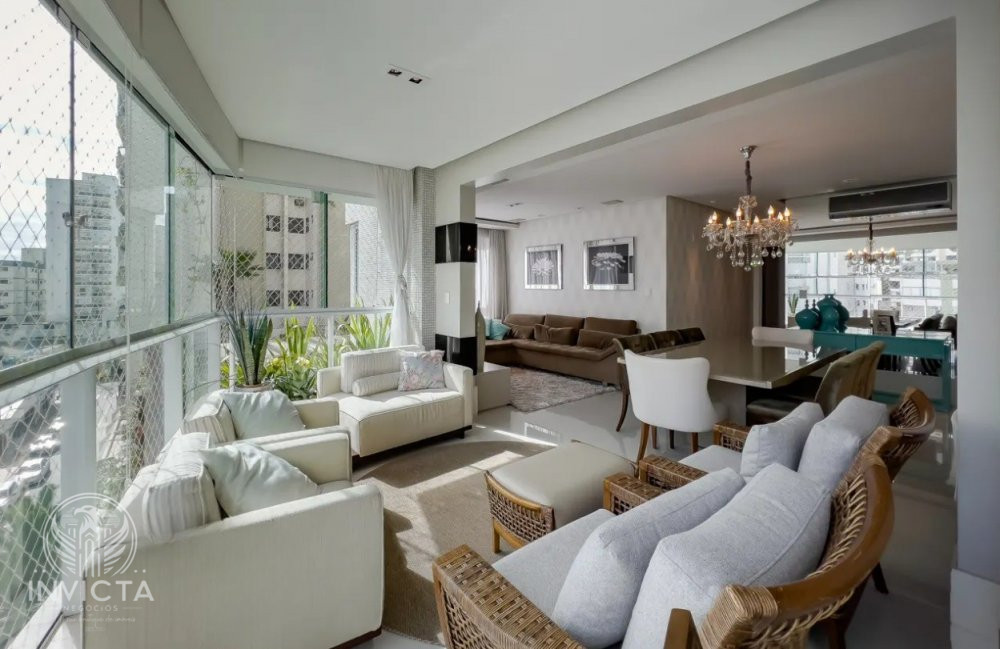 Apartamento à venda  no Centro - Balneário Camboriú, SC. Imóveis