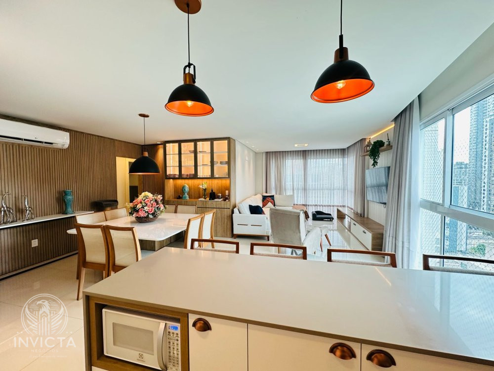 Apartamento à venda  no Centro - Balneário Camboriú, SC. Imóveis
