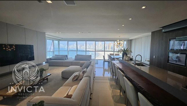 Apartamento à venda  no Pioneiros - Balneário Camboriú, SC. Imóveis