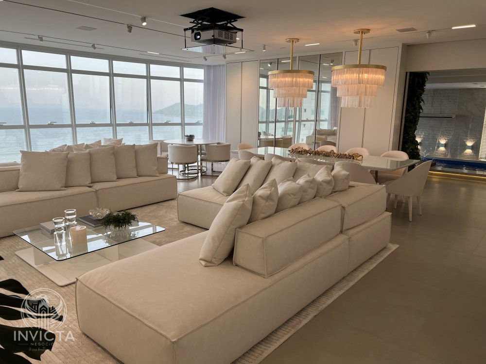 Apartamento à venda  no Centro - Balneário Camboriú, SC. Imóveis