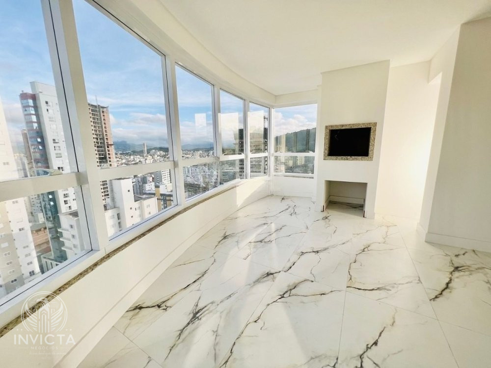 Apartamento à venda  no Centro - Balneário Camboriú, SC. Imóveis