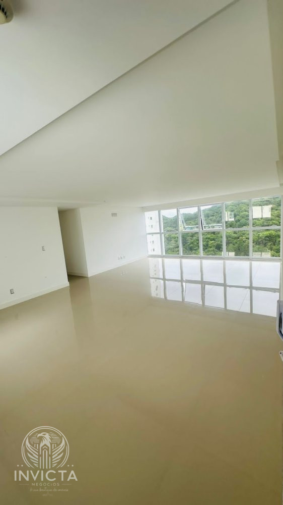Apartamento à venda  no Pioneiros - Balneário Camboriú, SC. Imóveis
