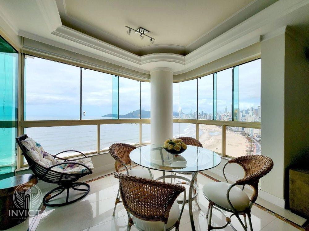 Apartamento à venda  no Centro - Balneário Camboriú, SC. Imóveis