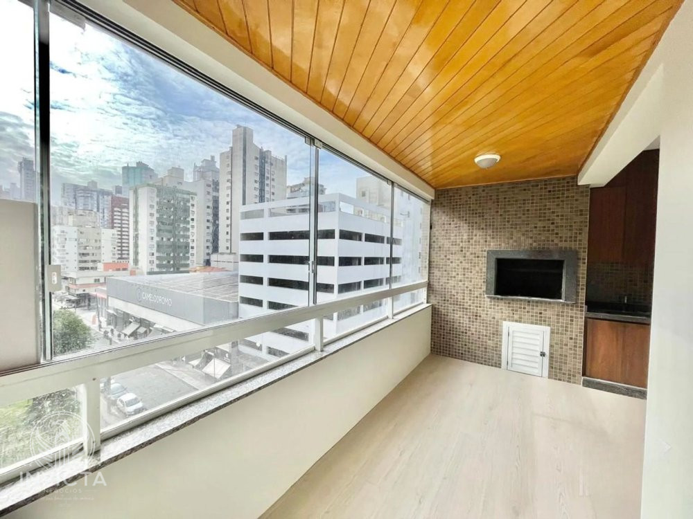Apartamento à venda  no Centro - Balneário Camboriú, SC. Imóveis
