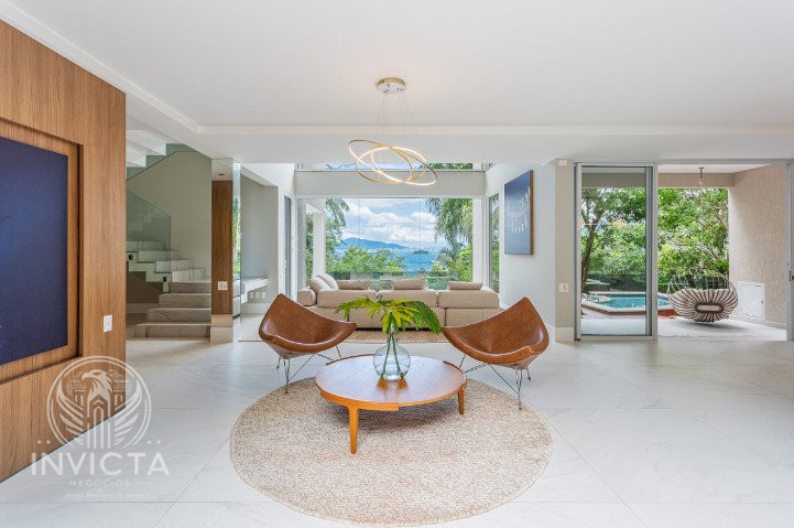 Casa à venda  no Estaleirinho - Balneário Camboriú, SC. Imóveis