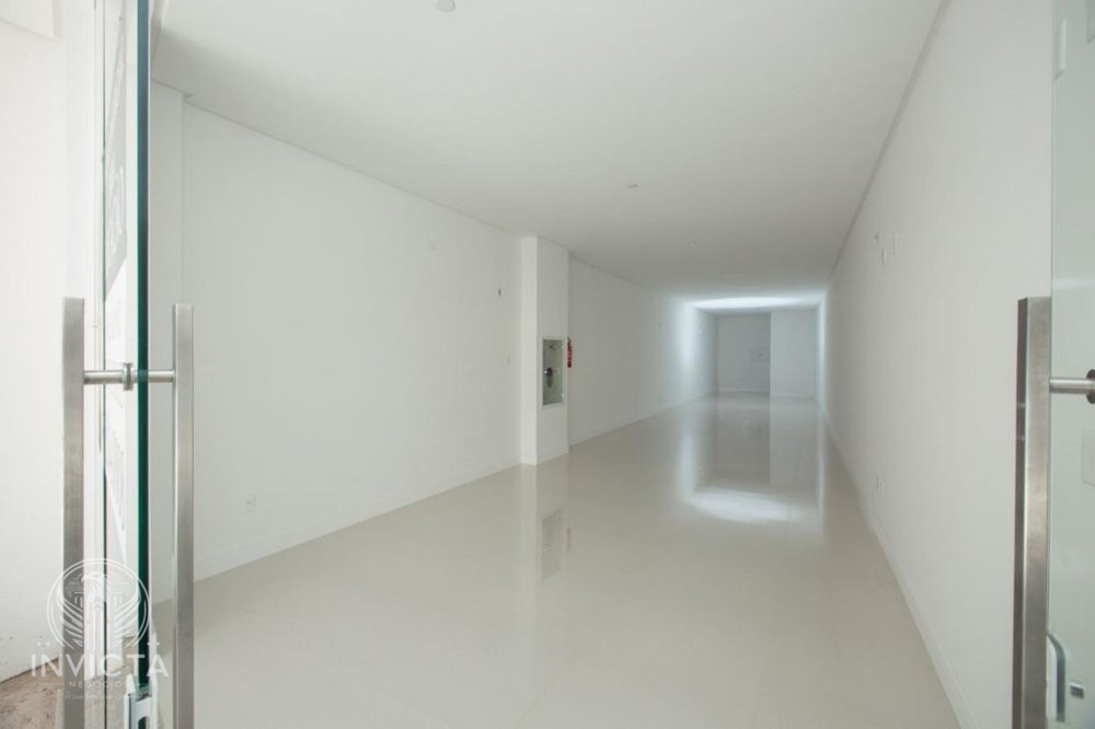 Sala comercial à venda  no Centro - Balneário Camboriú, SC. Imóveis