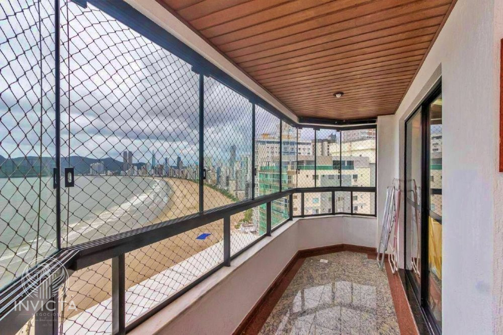Apartamento à venda  no Centro - Balneário Camboriú, SC. Imóveis