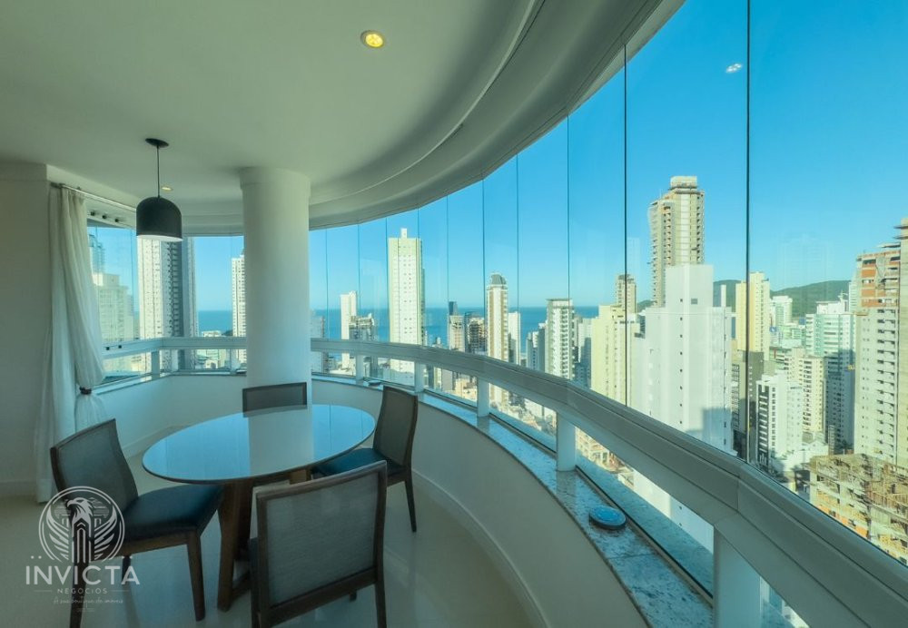 Apartamento à venda  no Centro - Balneário Camboriú, SC. Imóveis
