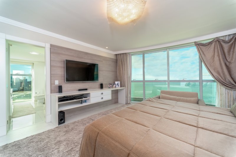 Apartamento Alto Padrão - Venda - Centro - Balneário Camboriú - SC