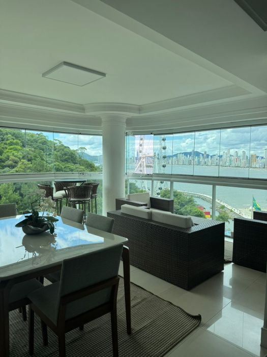 Apartamento - Venda - Pioneiros - Balneário Camboriú - SC