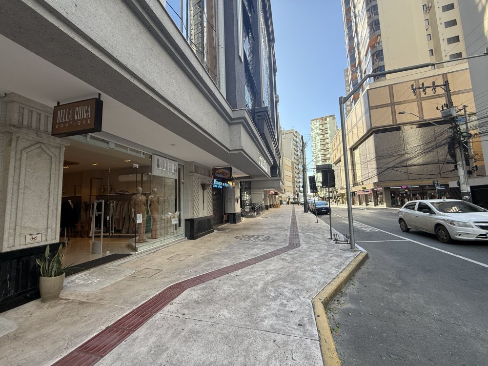 Sala Comercial - Aluguel - Centro - Balnerio Cambori - SC