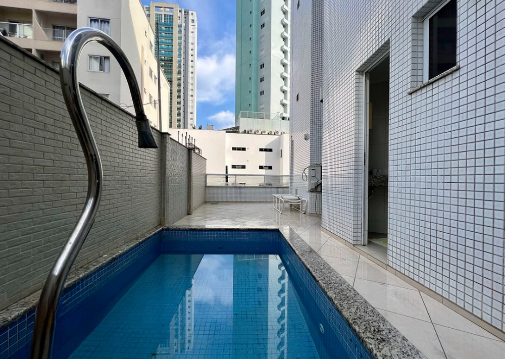 Apartamento Alto Padrão - Venda - Centro - Balneário Camboriú - SC