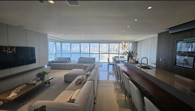 Apartamento - Venda - Pioneiros - Balneário Camboriú - SC