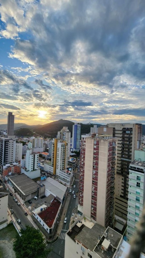 Apartamento Alto Padrão - Venda - Centro - Balneário Camboriú - SC