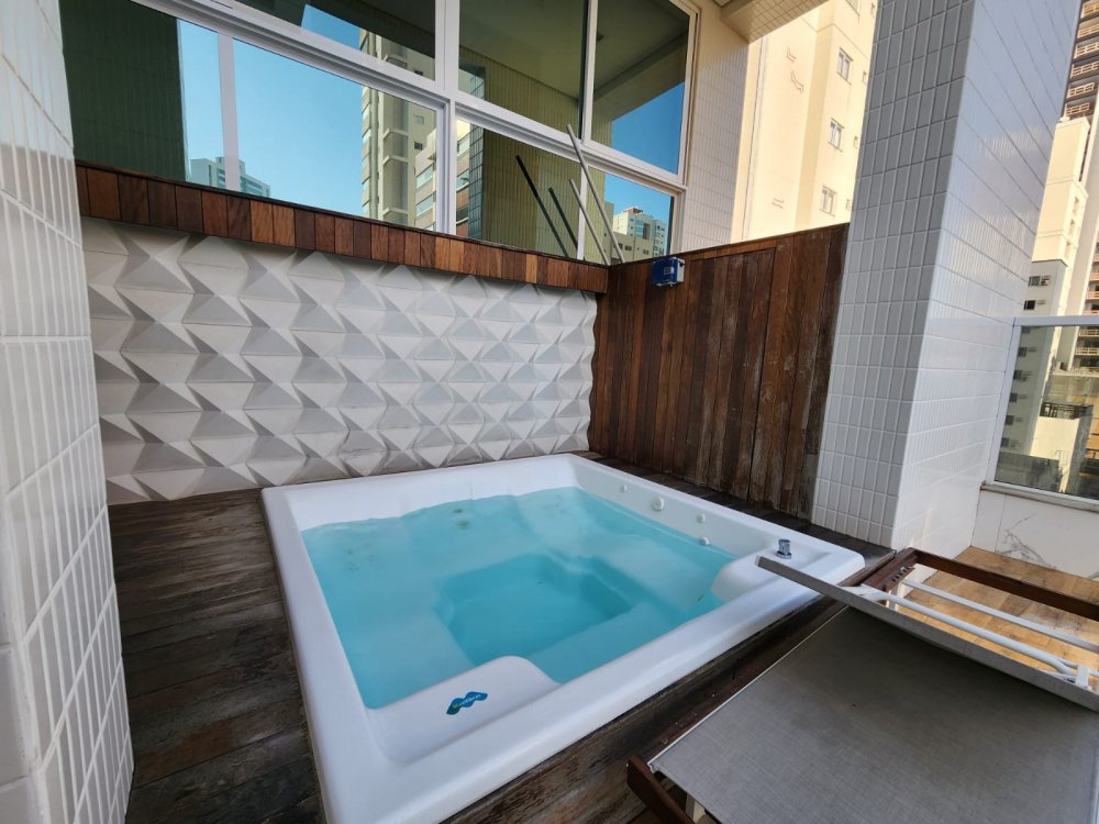 Apartamento Alto Padrão - Venda - Centro - Balneário Camboriú - SC