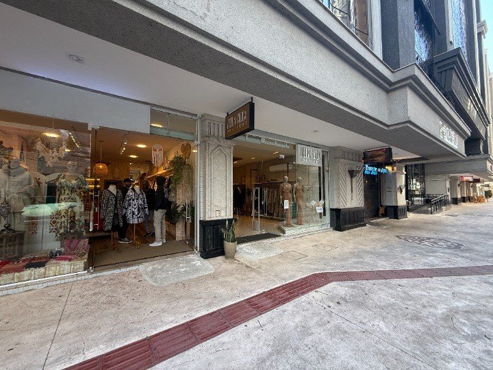 Sala Comercial - Aluguel - Centro - Balneário Camboriú - SC