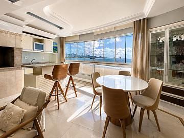 Apartamento no Edif�cio Villa Cora em Balne�rio Cambori�
